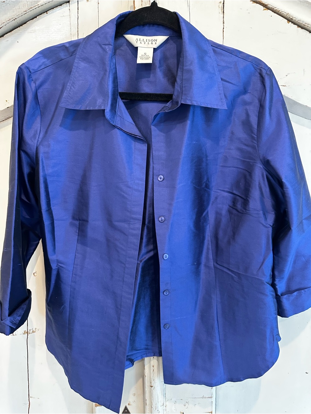 Allison Taylor Royal Blue 100% silk Button-Front top